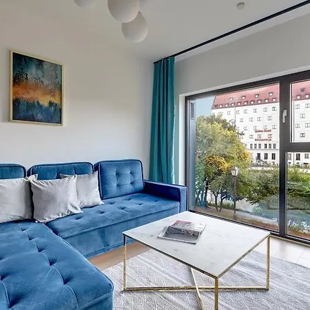 Wintera & Parking By Downtown Apartment