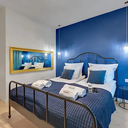 Wintera & Parking By Downtown 格但斯克