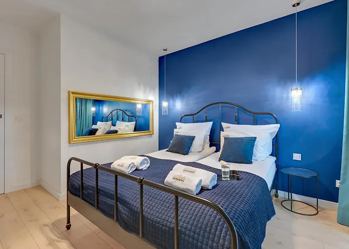 Wintera & Parking By Downtown 그단스크