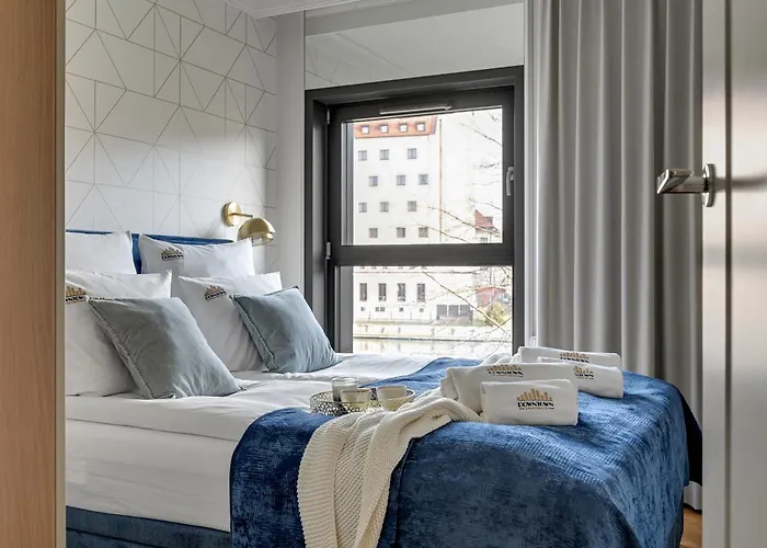 Wintera & Parking By Downtown 4*