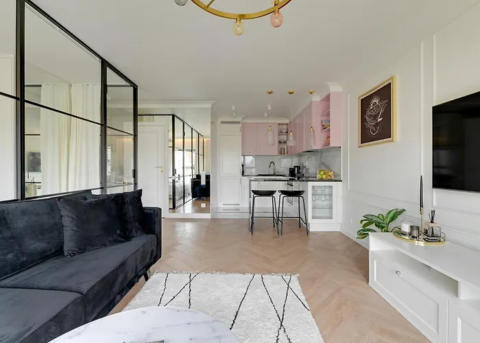 Wintera & Parking By Downtown 4* Gdańsk