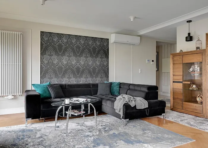 Wintera & Parking By Downtown